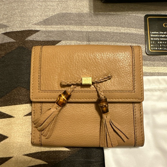 Gucci bamboo preloved wallet - Picture 2 of 7